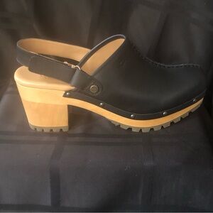 UGG LANNI CHUNKY WOMEN CLOGS LEATHER BLACK US 11 /UK 9 /EU 42 (NEW NO BOX)